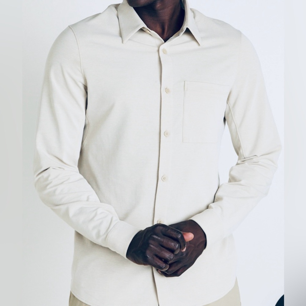 Lululemon Commission Shirt. Size Medium. NWOT